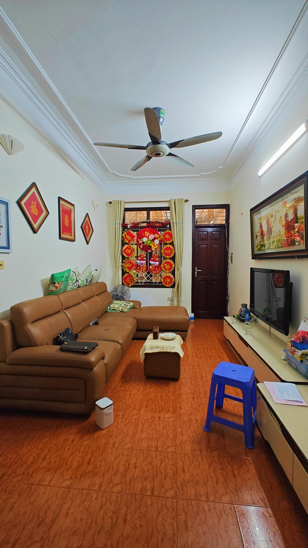 Bán tập thể mai động 3 tầng long lanh ở ngay 130M hoàng mai